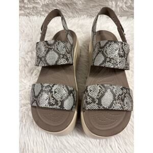 Crocs Woman’s Gray Snakeskin Brooklyn Slingback Wedge Sandals Size 8